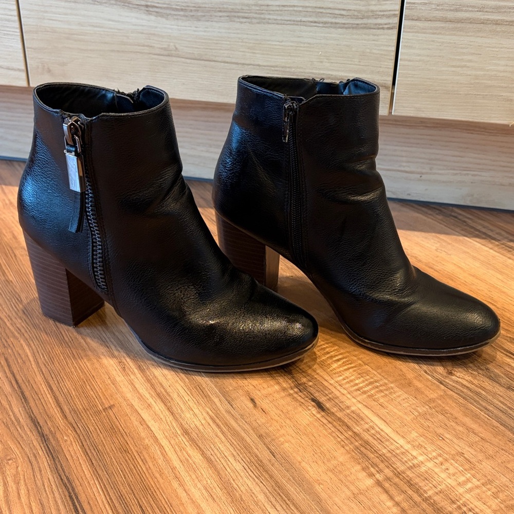 Joe Fresh Black Leather Block Heel Boots